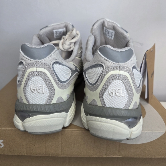 ASICS GEL-NYC White and Gray Sneakers - Picture 6 of 6